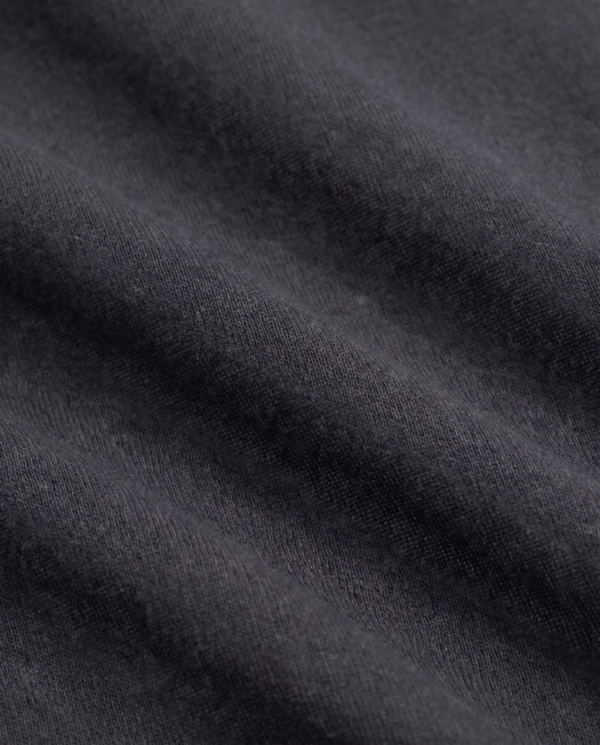 Sporty & Rich Bold Runner Essential Tee - Faded Black