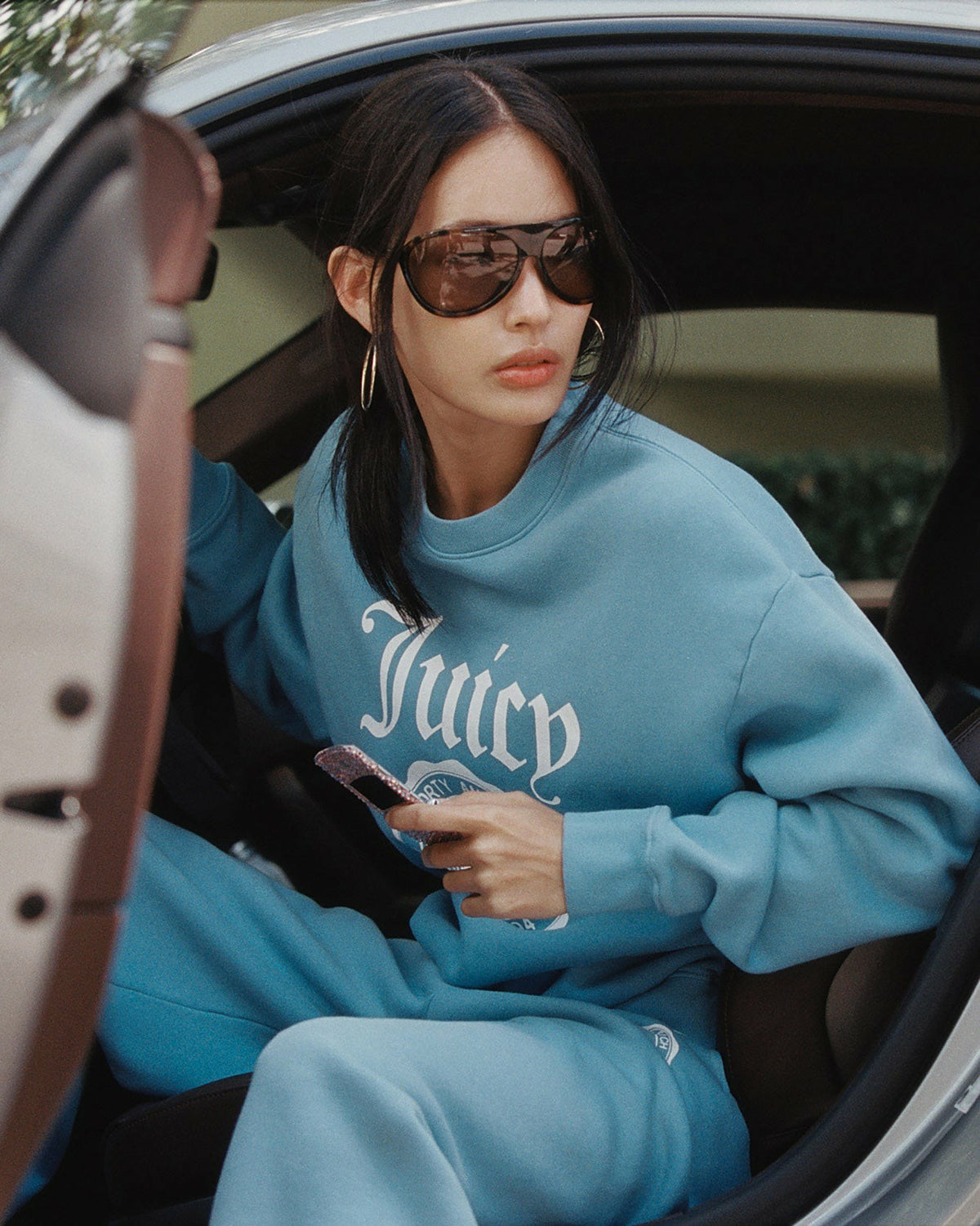 Sporty & Rich Juicy Emblem Crewneck - Sky Blue