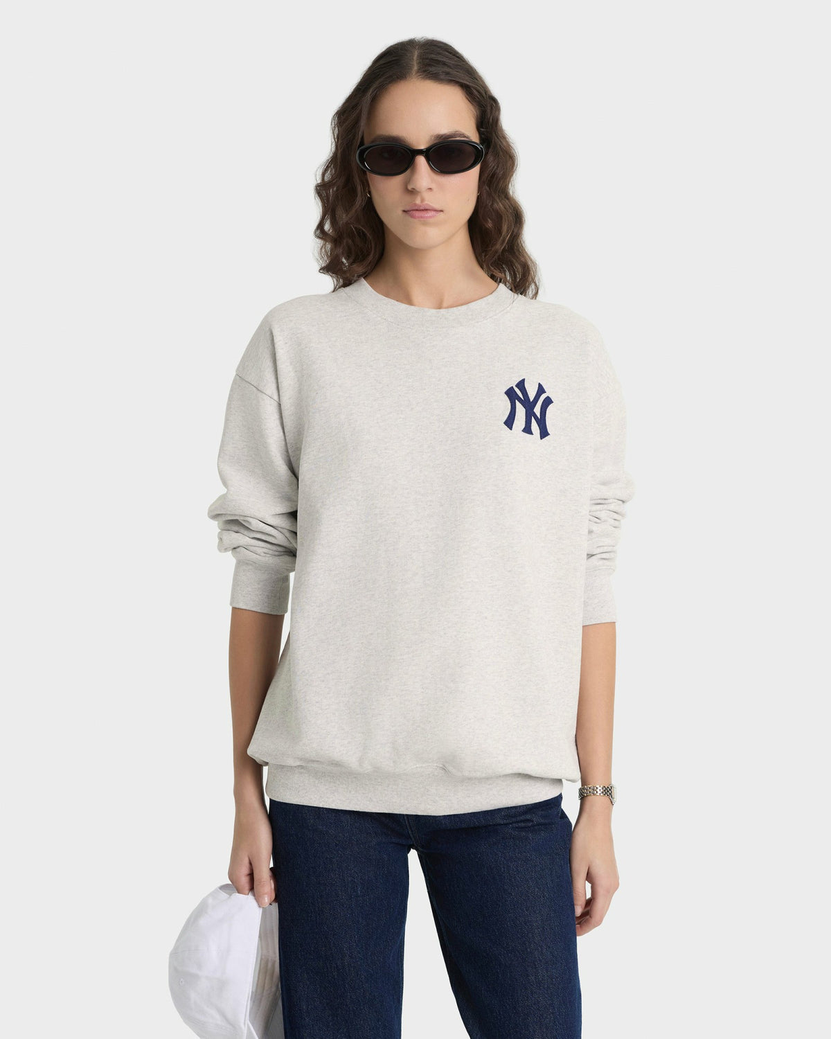 Sporty & Rich Heritage Yankees Serif Crewneck - Heather Gray/Navy