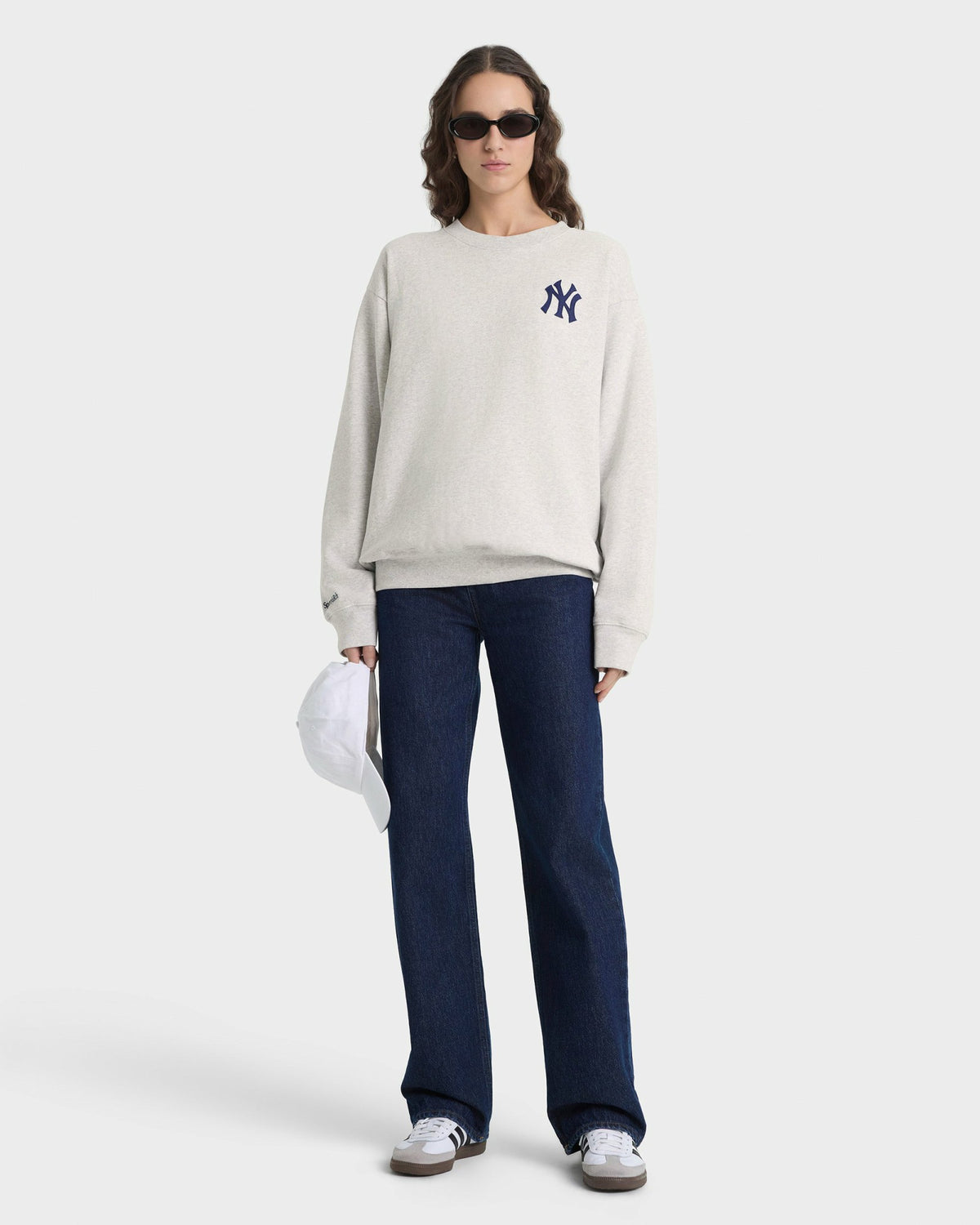 Sporty & Rich Heritage Yankees Serif Crewneck - Heather Gray/Navy