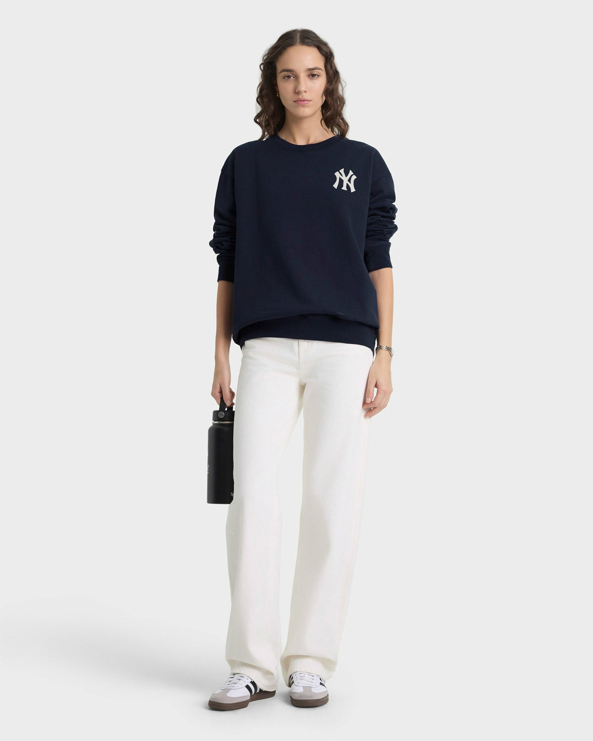 Sporty & Rich Heritage Yankees Serif Crewneck - Navy/White