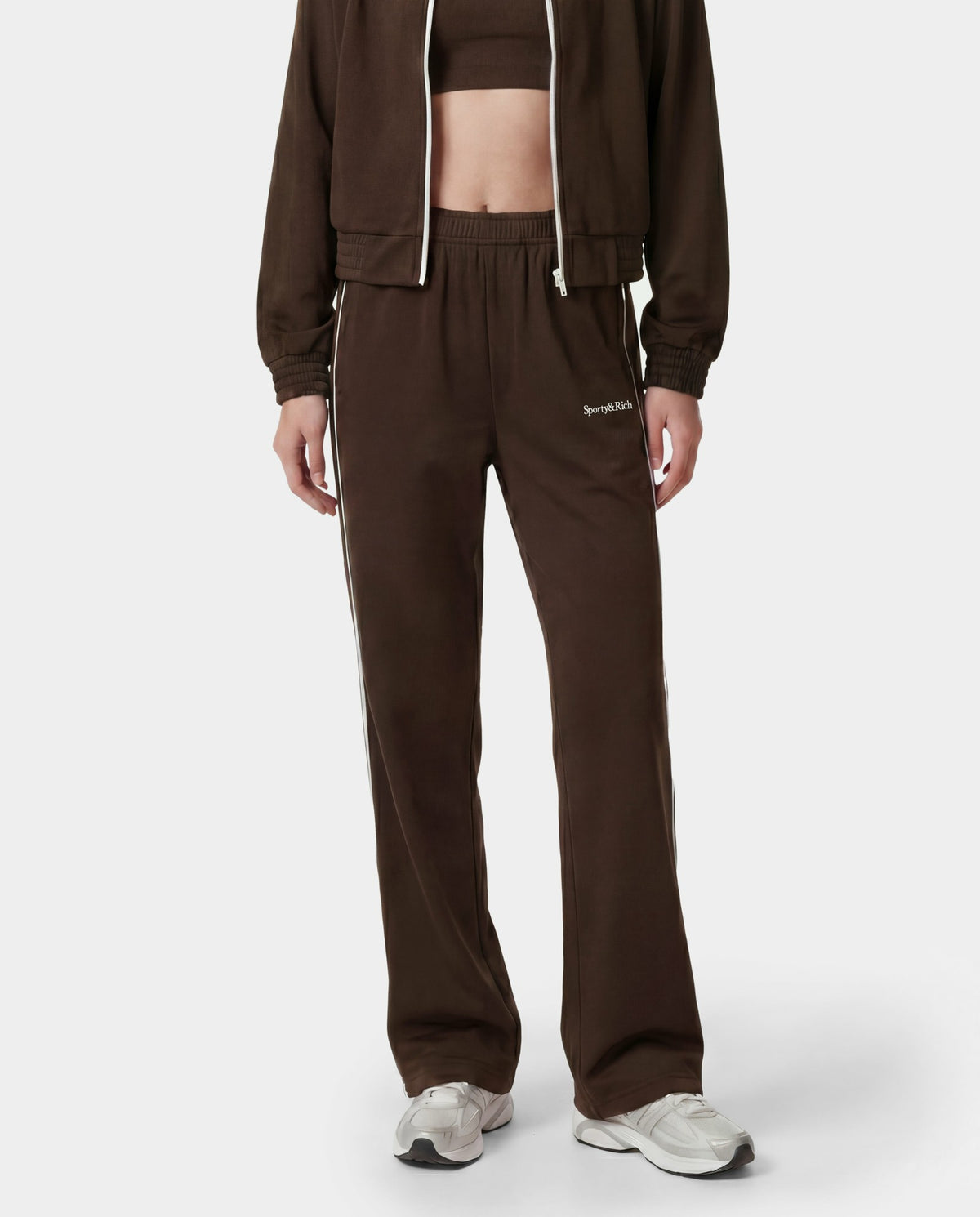Sporty & Rich Serif Logo Retro Track Pant - Cioco/White
