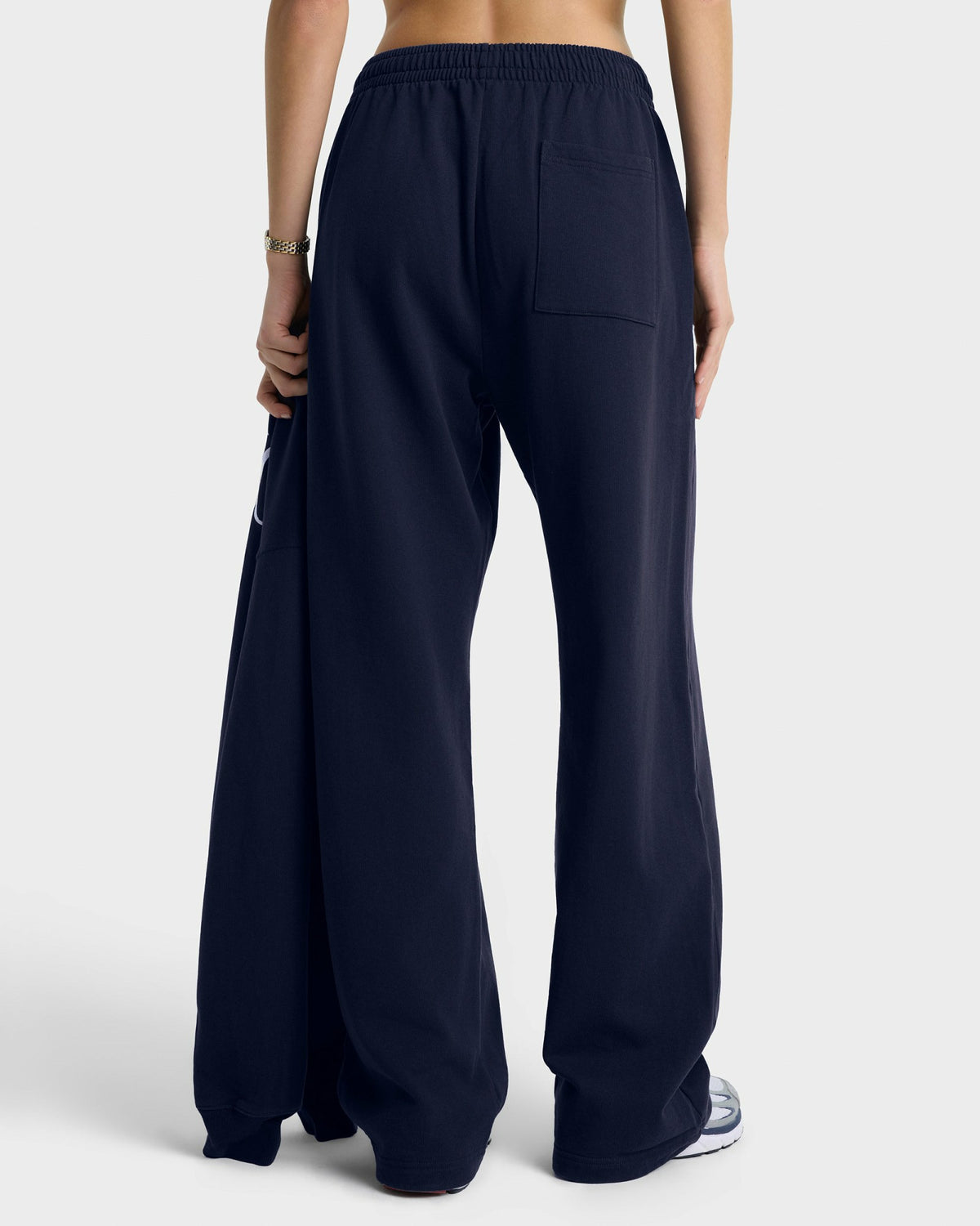 Sporty & Rich Nautical Embroidered Wide Sweatpant - Navy/White