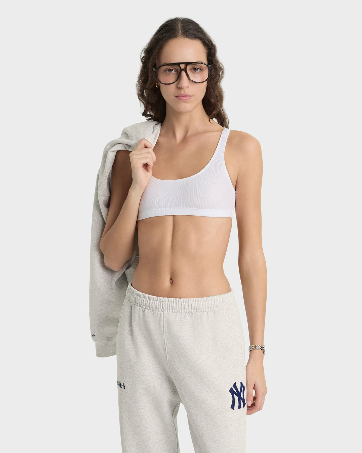 Sporty & Rich Heritage Yankees Serif Sweatpant - Heather Gray/Navy