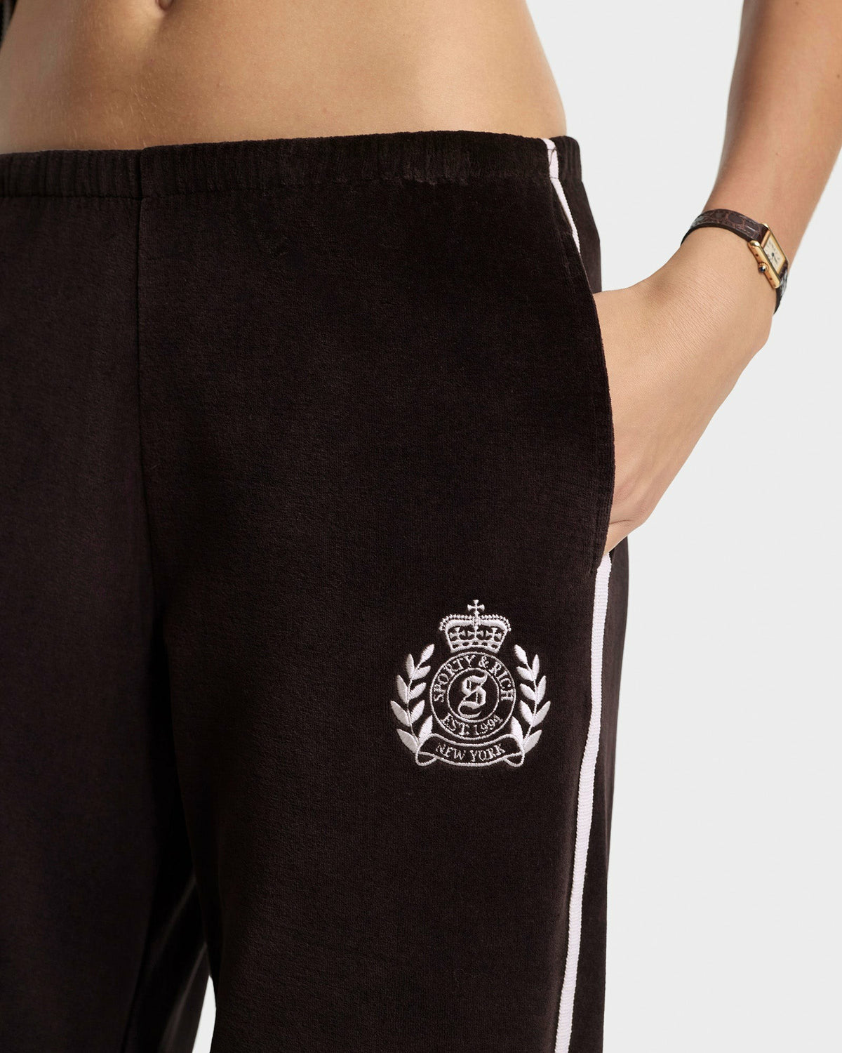 Sporty & Rich NY Crest Velour Sweatpant - Chocolate/Ecru