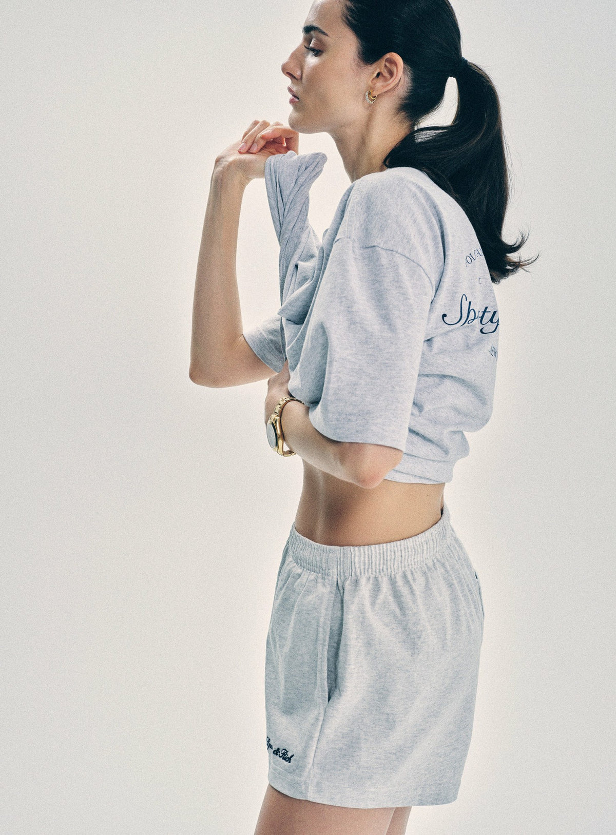Sporty & Rich Syracuse Embroidered Disco short - Heather Gray/Navy