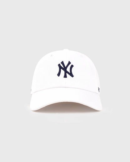 Sporty & Rich Yankees Serif Hat - White/Navy