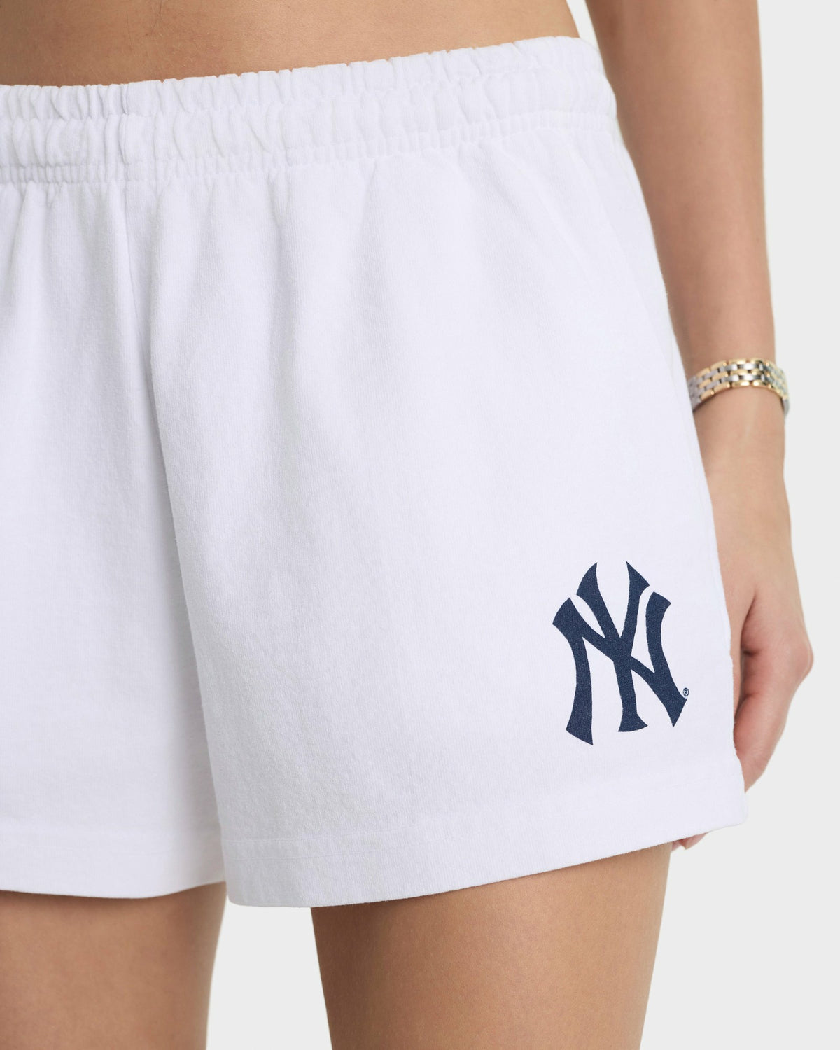 Sporty & Rich Heritage Yankees Serif Disco Short - White/Navy